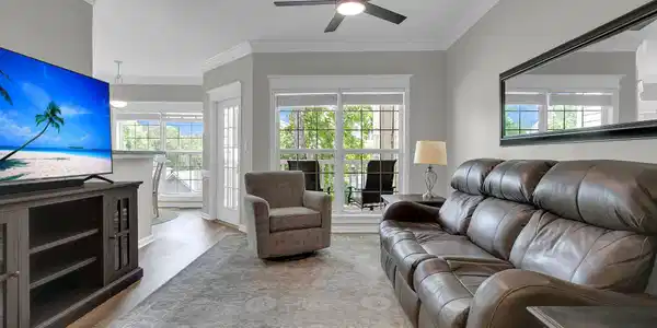 700 Daniel Ellis Drive
