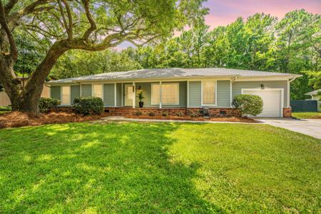 1045 Law Lane