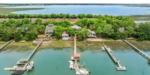 2713 Buccaneer Road