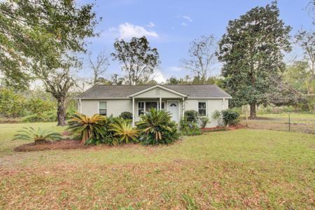 775 Riverland Drive