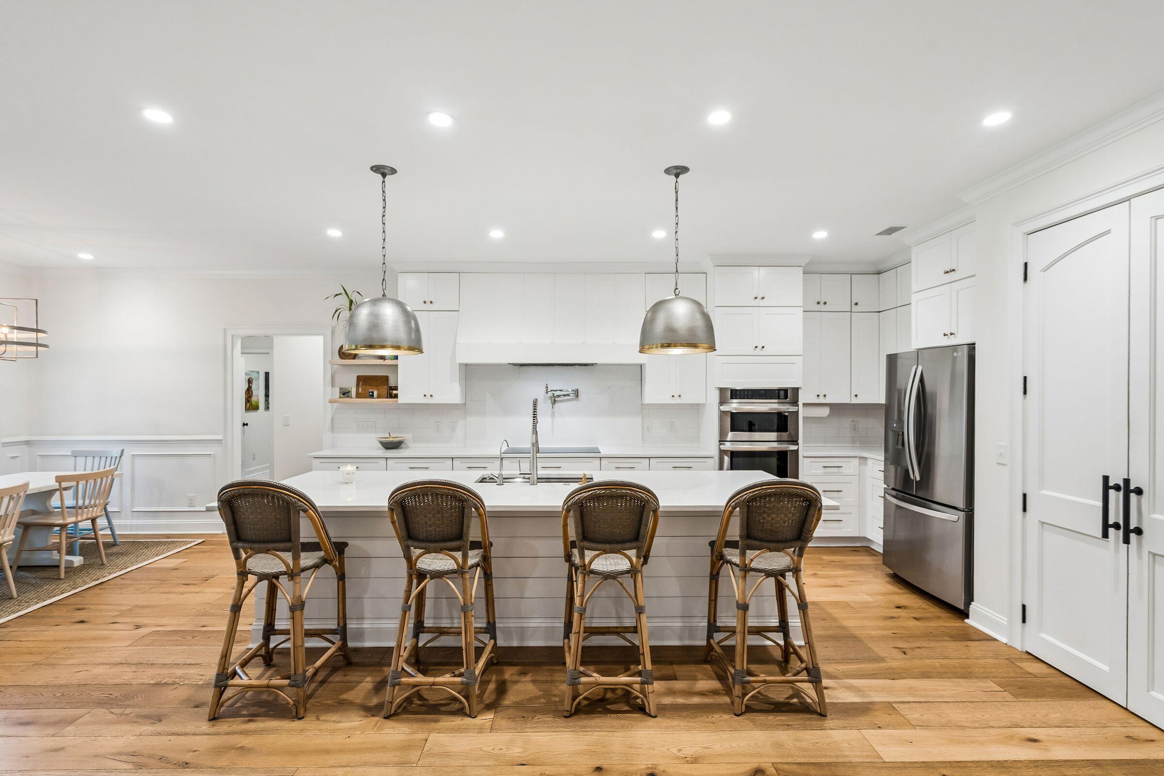 Image 4: 1144PleasantPinesSt-KeenEyeMarketing-020