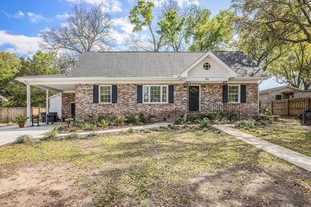 911 S Shem Drive