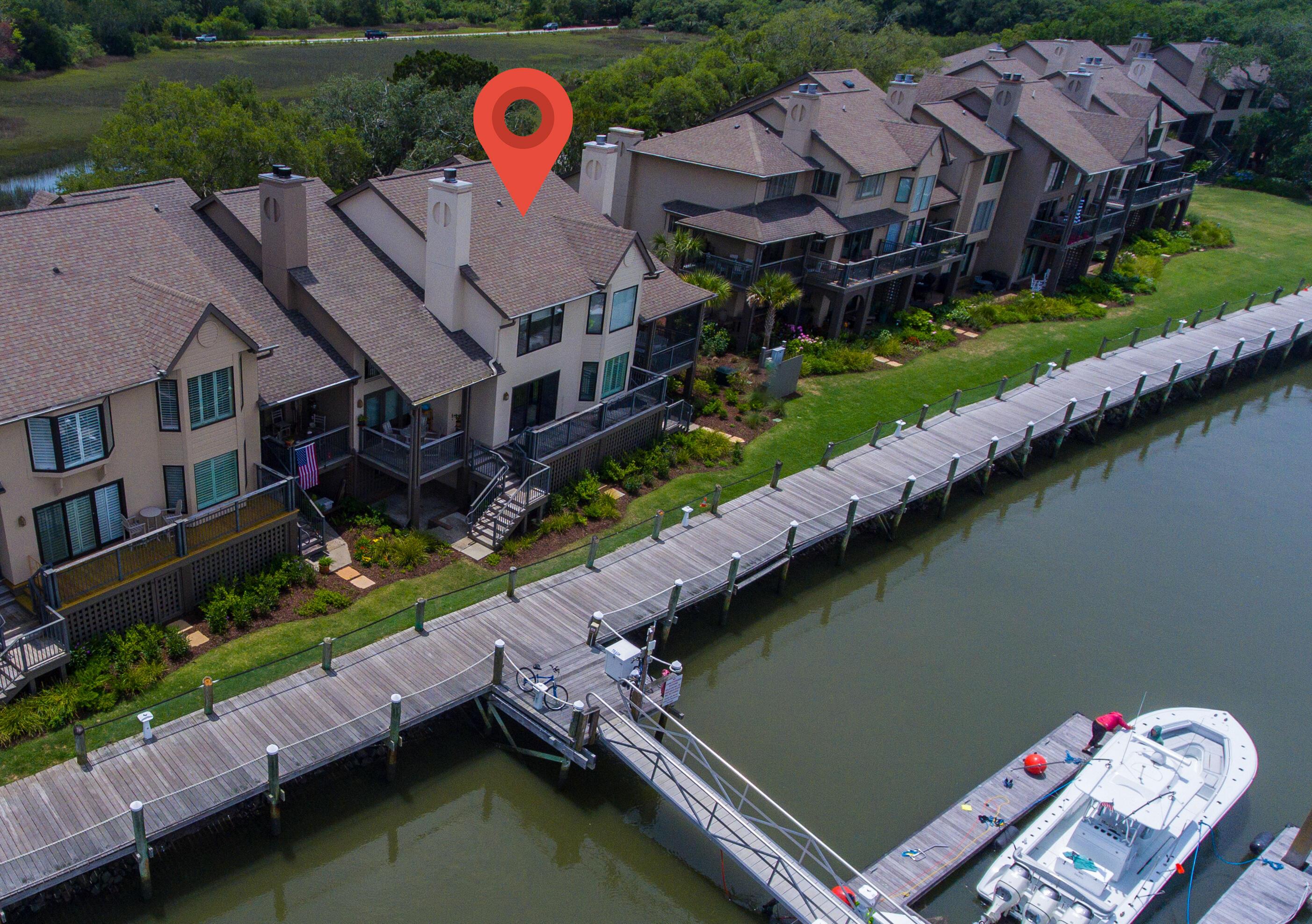 Image 3: 1919 March Oak Ln_Brett Martin Photograp