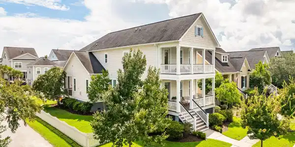 Image 4: 2519GatewoodSt-KeenEyeMarketing-002