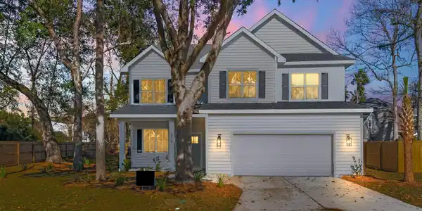 816 Waxwood Lane