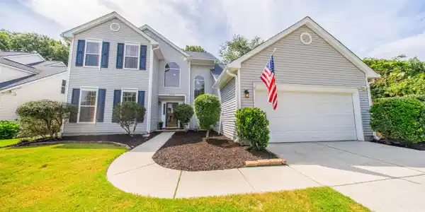 320 Old South Way