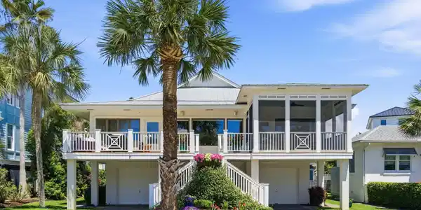 621 Ocean Boulevard