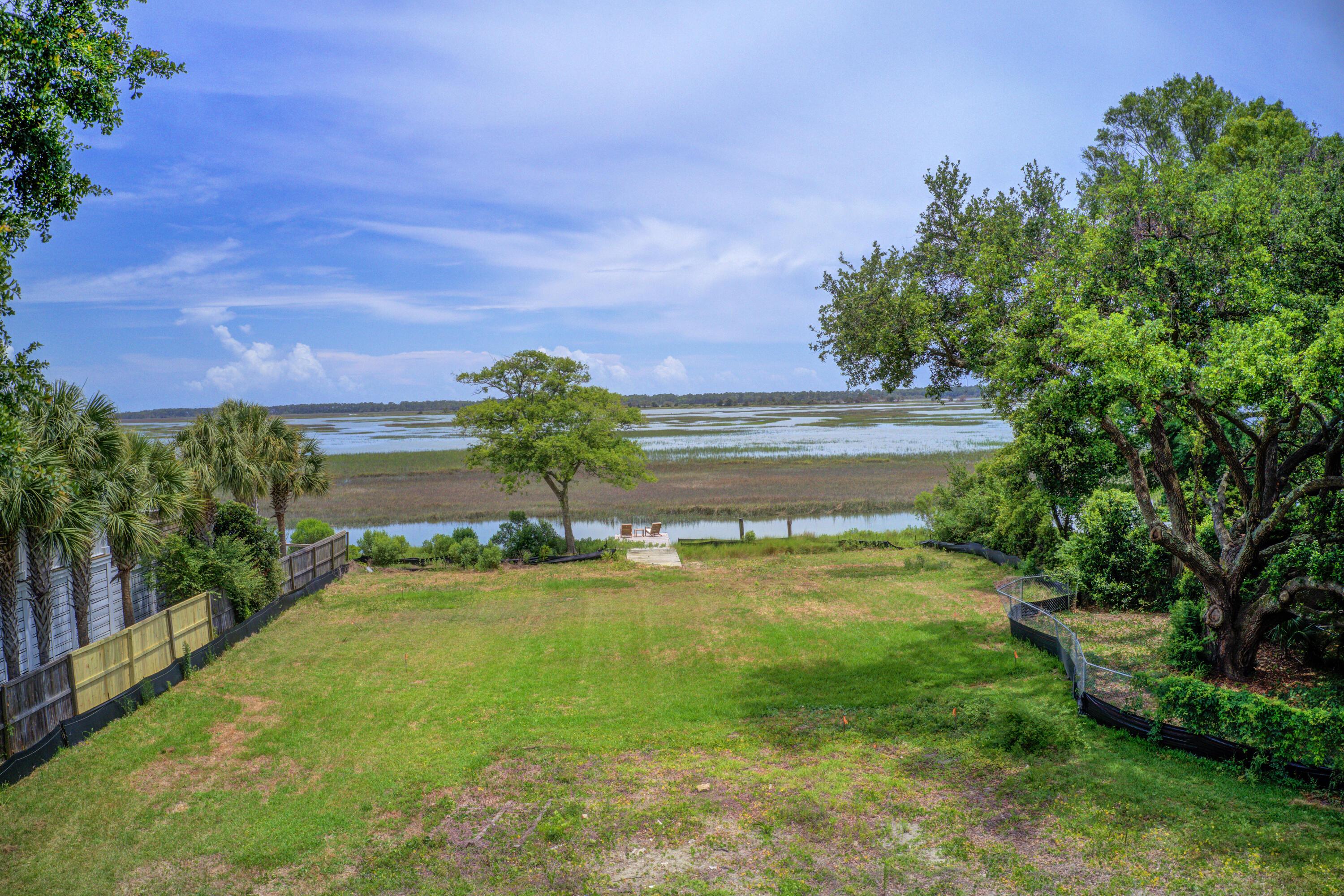 Image 3: 1379 Batallion Dr