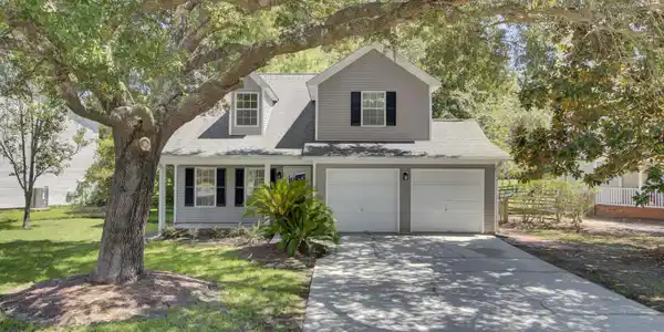 1017 Wayfarer Lane