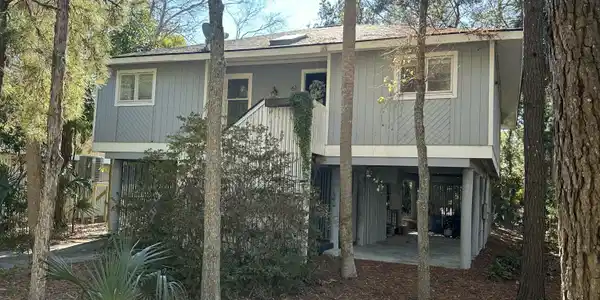 61 Twin Oaks Lane