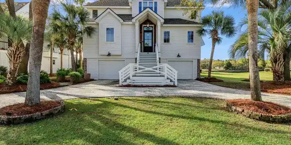 9 Intracoastal Court