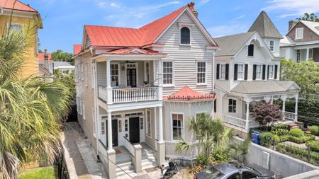 68 Vanderhorst Street