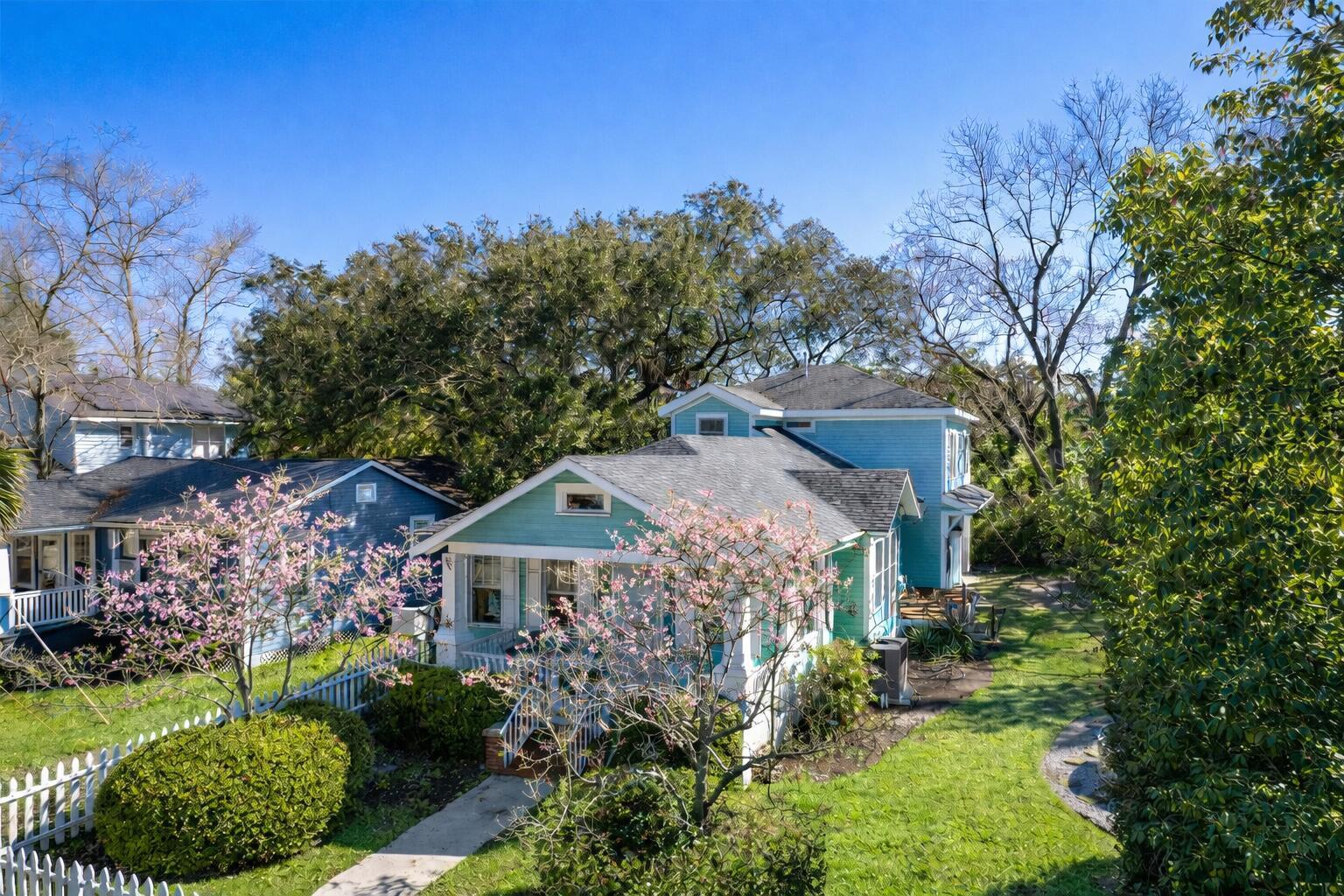 Image 3: 103 Tall Oak