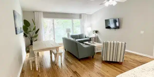 34 Lagoon Villas
