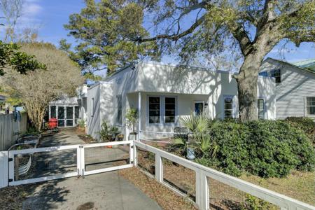 186 Sans Souci Street