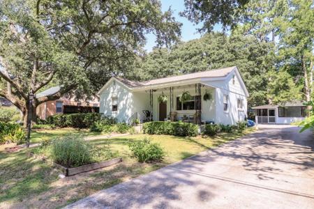2144 Golfview Drive
