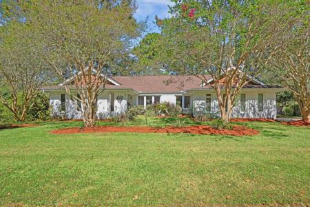 1522 N Pinebark Lane