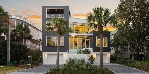 304 Carolina Boulevard