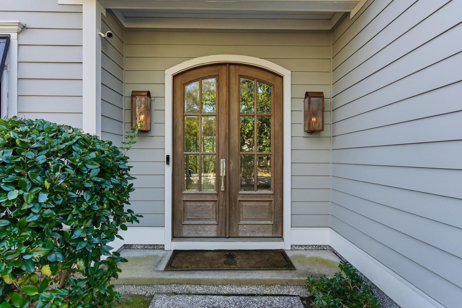 Image 4: Welcome home!