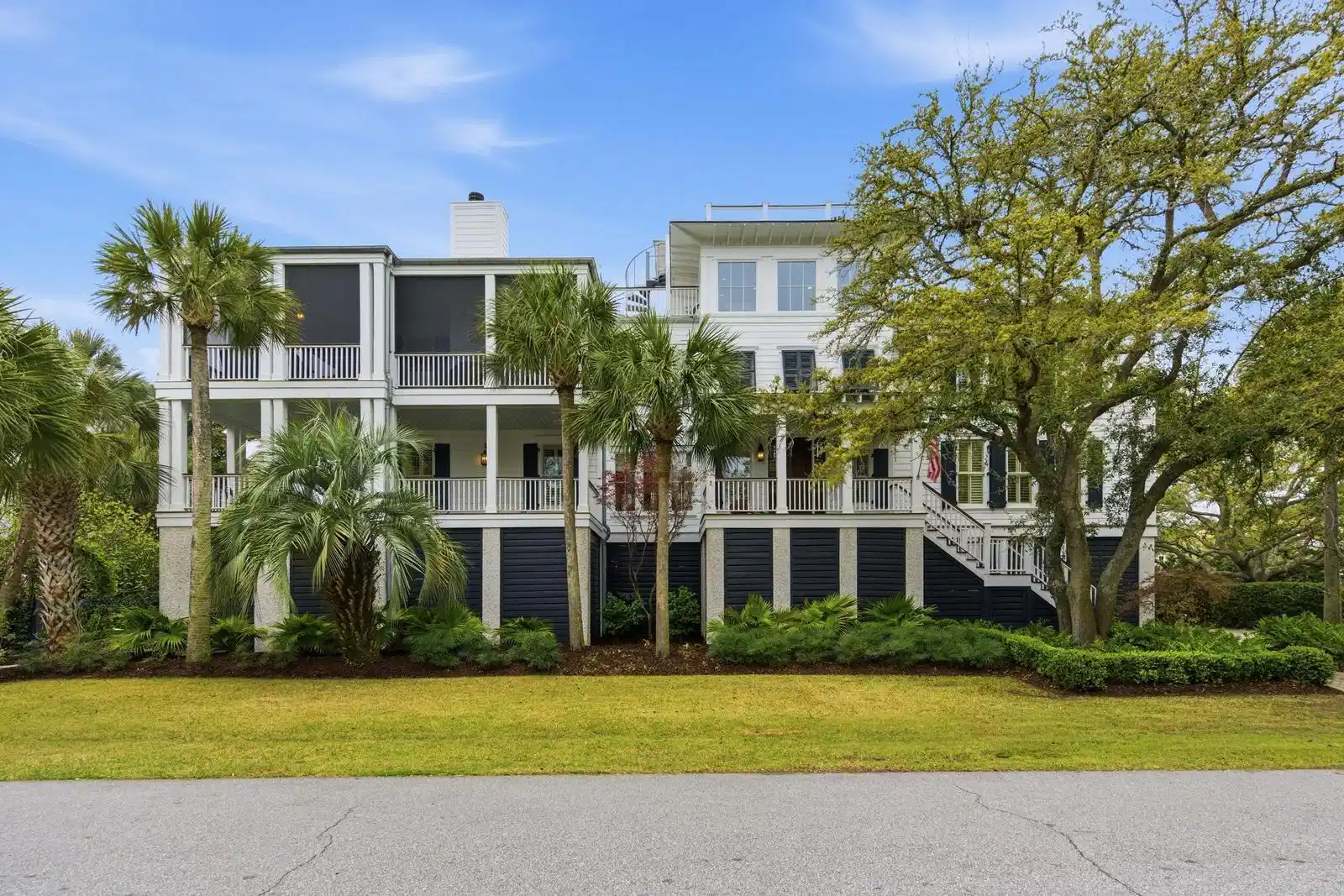 Image 1: Front of Home