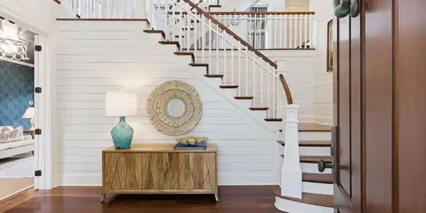 Image 3: Entryway