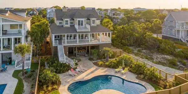 Image 3: 304 Ocean Boulevard-KeenEyeMarketing-003