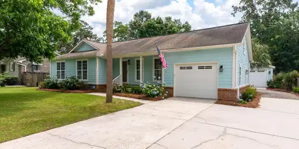 1511 Wakendaw Road