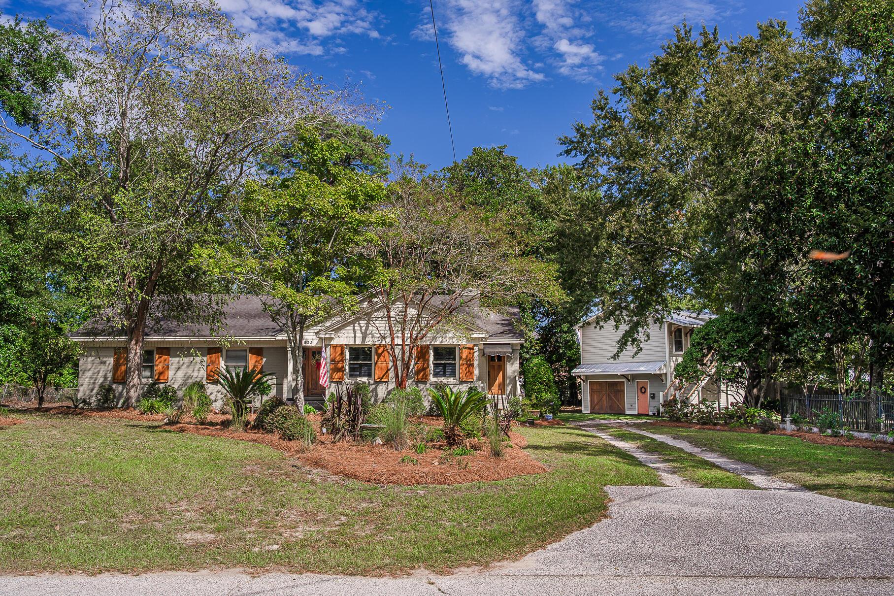 Image 1: 933Lakeview-1