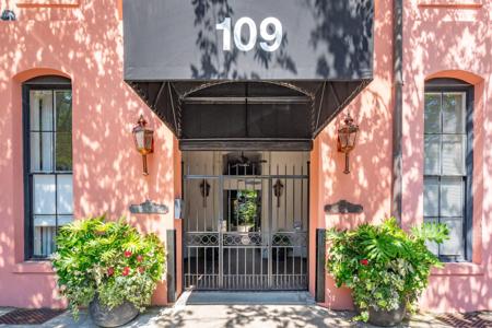 109 E Bay Street