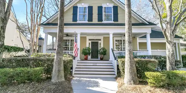 1992 Pierce Street