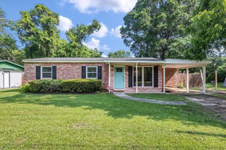 1520 Kirklees Abbey Drive