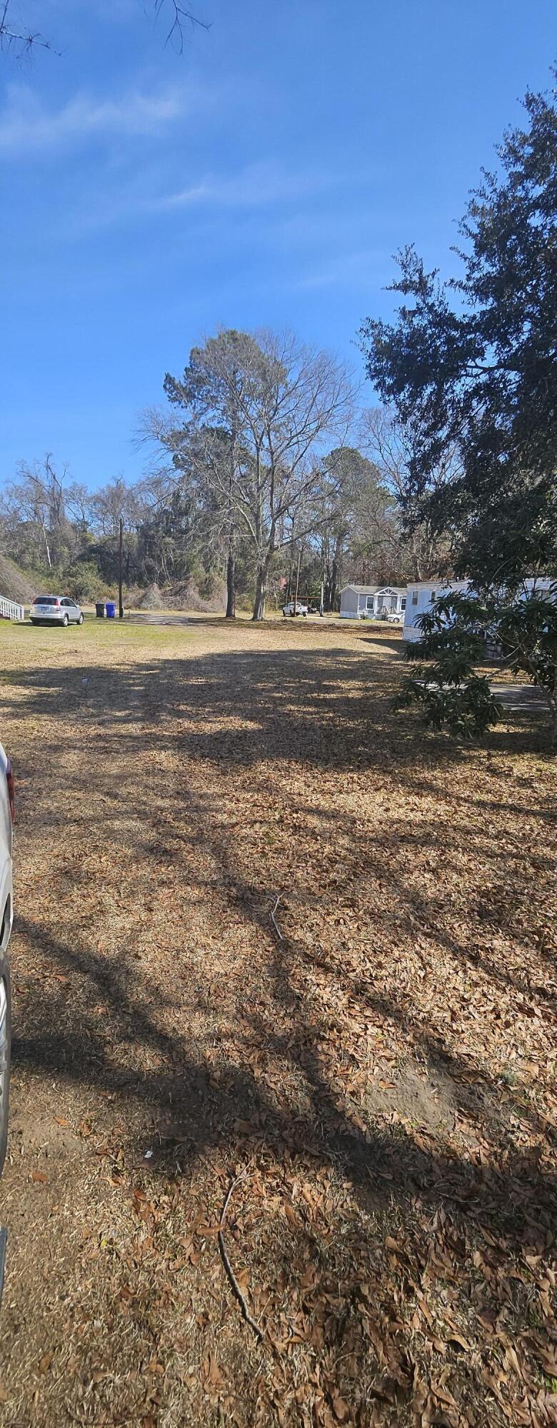 Image 4: Lot View