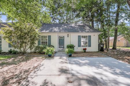 1705 Bassett Court