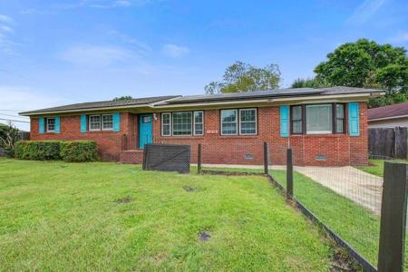1418 Kentwood Circle Circle