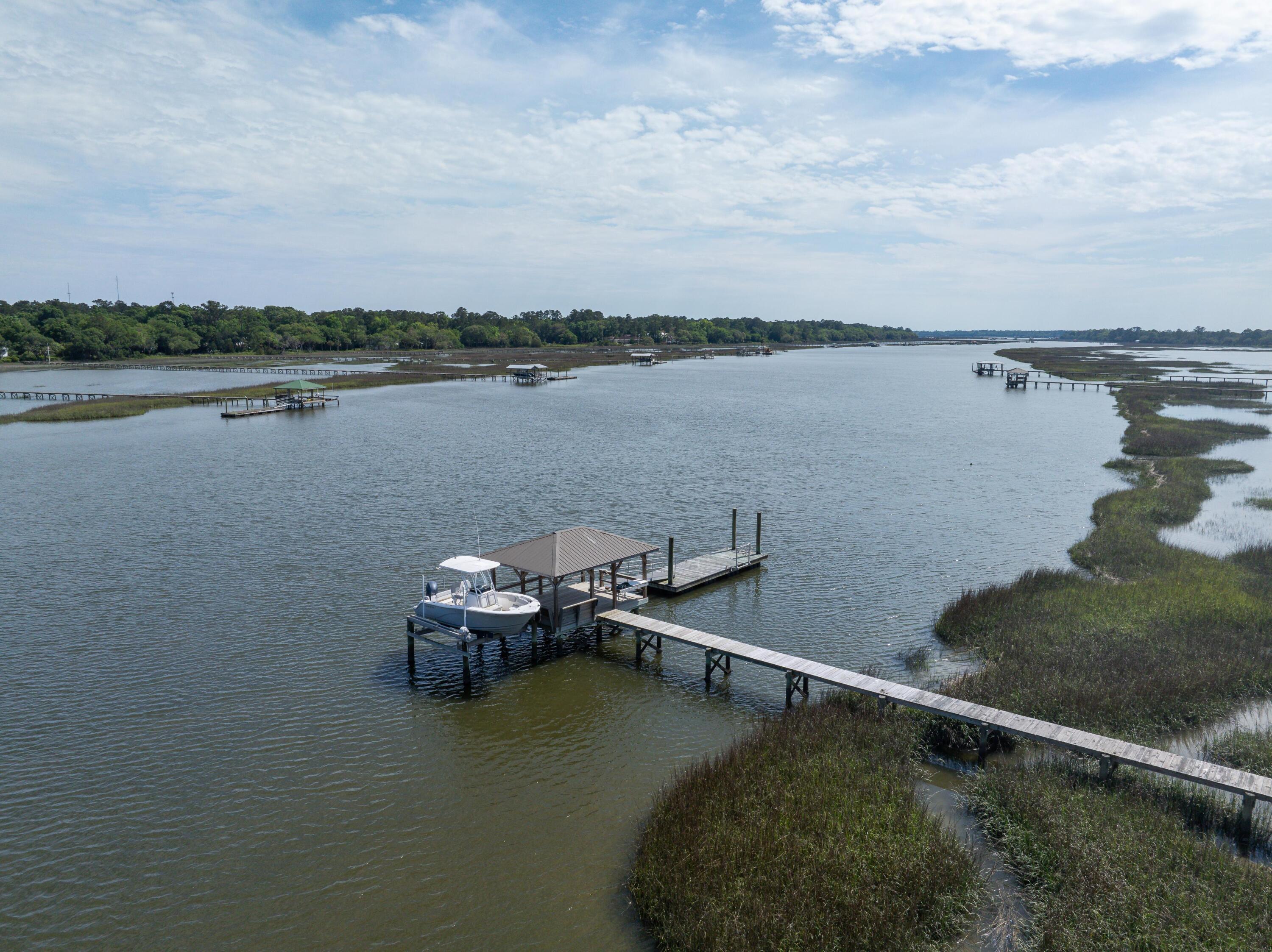 Image 4: 4855RetrieverRdAerial_07