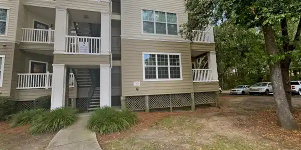 700 Daniel Ellis Drive