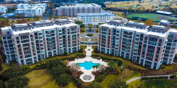 113 N Plaza Ct. Court