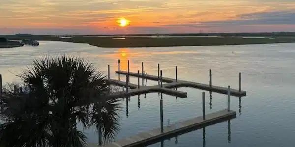 101 Palm Boulevard