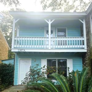 1387 Camp Road
