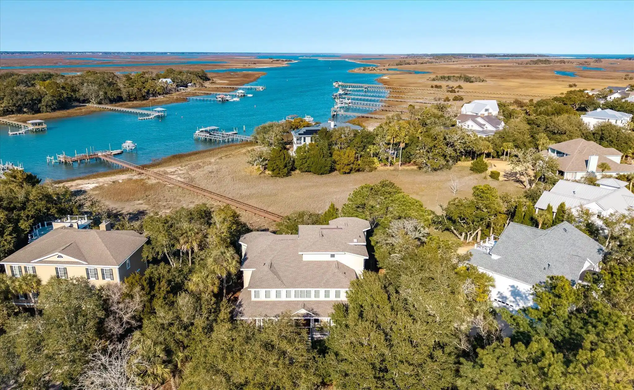 Image 1: 005-27-27 Waterway Island_d_Lowcountry_E