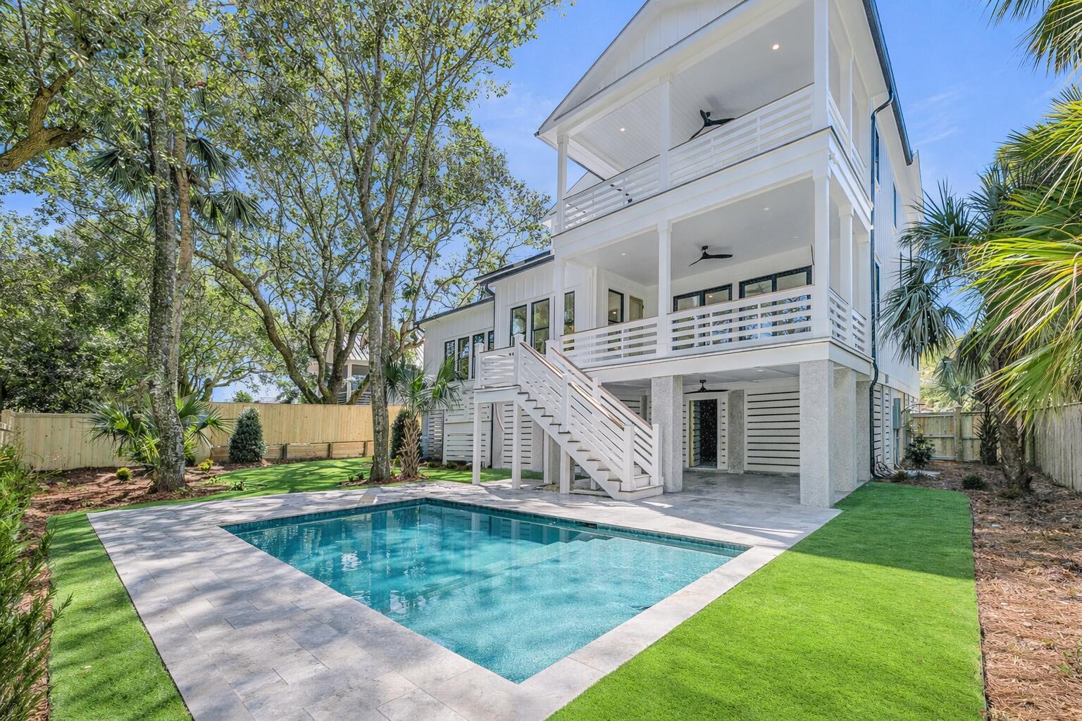 Image 1: 6 29th Ave. showing Resort Style Pool