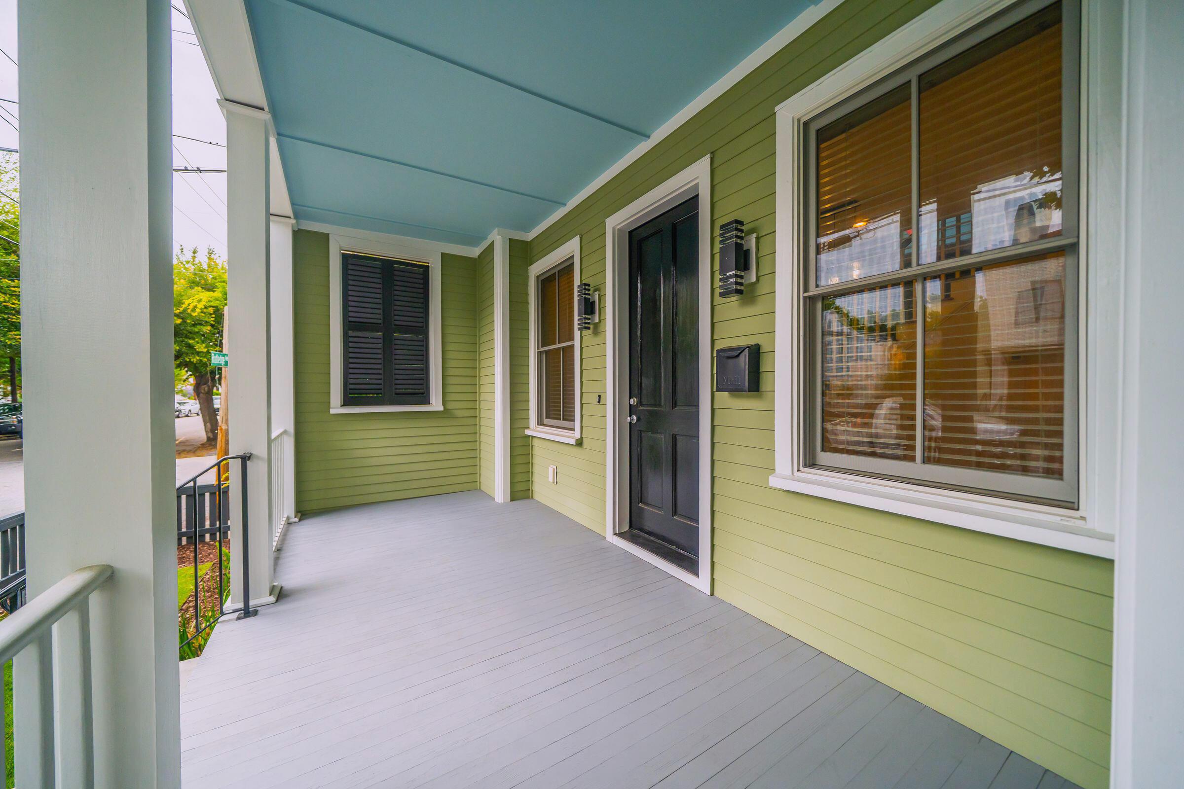 Image 4: 246 Front Porch