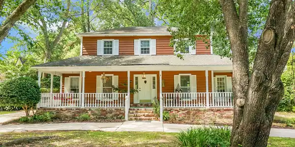 49 Crosscreek Drive