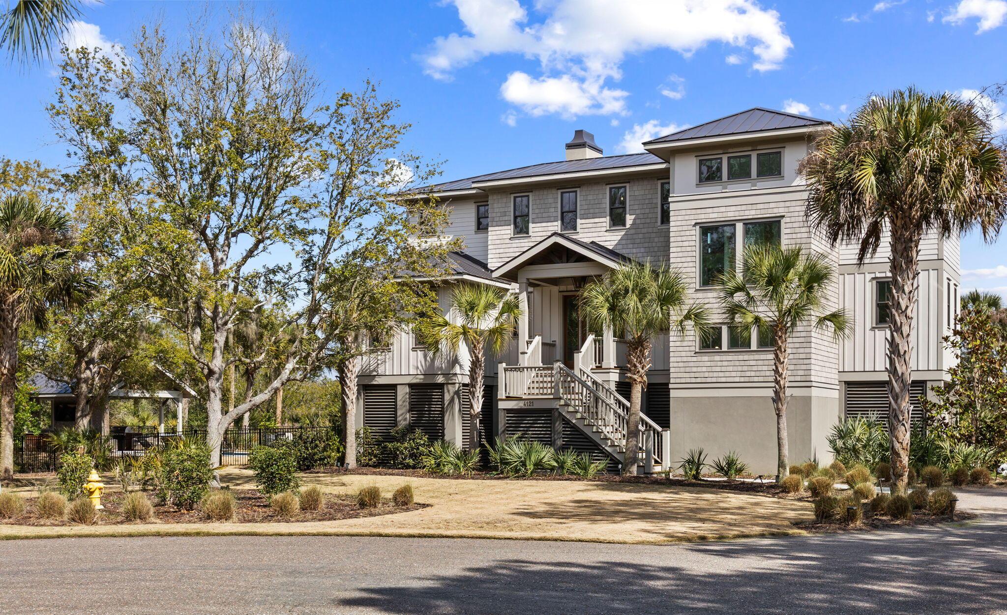 Image 2: 3-web-or-mls-4121 Golf Cottage Ln - Coas