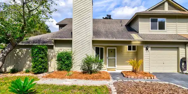 9 Maplecrest Drive