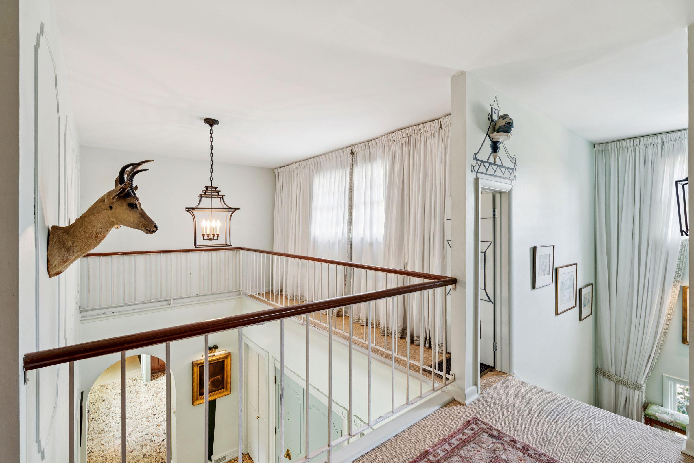 Image 4: 352ConfederateCir-KeenEyeMarketing-086