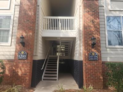 1600 Long Grove Drive