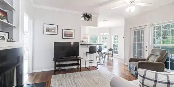 700 Daniel Ellis Drive