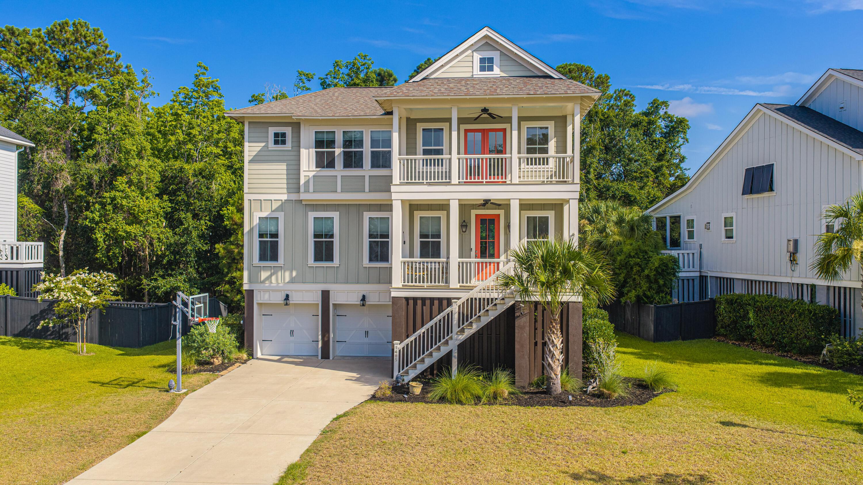 Image 2: Welcome to 1485 Menhaden Lane