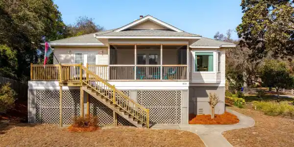 804 E Ashley Avenue